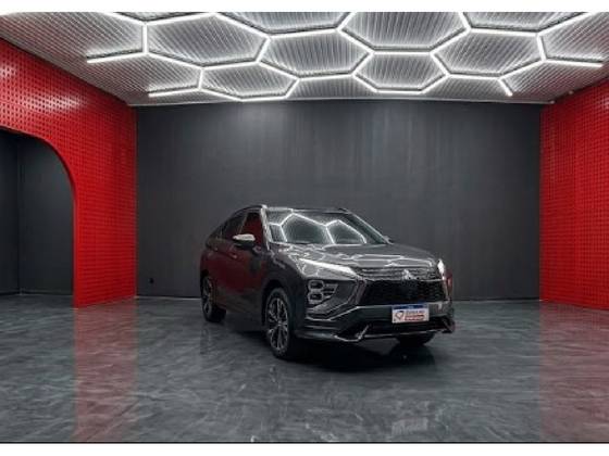 MITSUBISHI ECLIPSE CROSS 1.5 MIVEC TURBO GASOLINA HPE-S BLACK S-AWC CVT MITSUBISHI ECLIPSE CROSS 1.5 MIVEC TURBO GASOLINA HPE-S BLACK S-AWC CVT